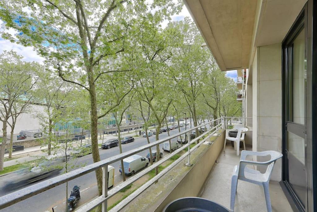 Superb Parisian 1 Bed Flat 10min From Eiffel Tower * Parijs