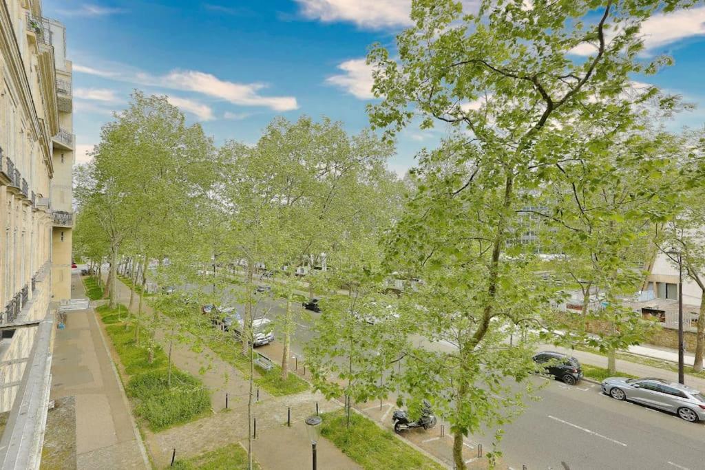 Superb Parisian 1 Bed Flat 10min From Eiffel Tower *